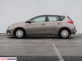 Toyota Auris 2015 1.3 97 KM