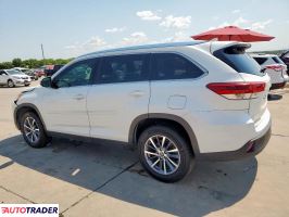 Toyota Highlander 2019 3