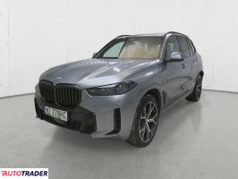 BMW X5 2023 3.0 286 KM