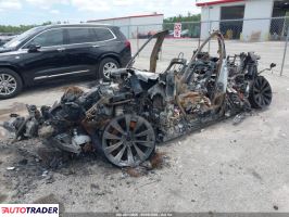Tesla Model X 2022