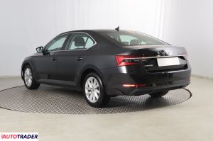 Skoda Superb 2021 2.0 147 KM