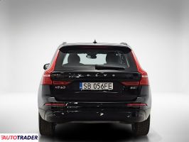 Volvo XC60 2023 2.0 250 KM