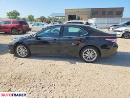 Toyota Camry 2020 3