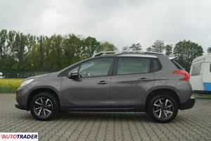 Peugeot 2008 2015 1.2 82 KM
