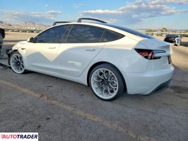 Tesla Model 3 2025