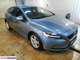 Volvo V40 2018 2.0 120 KM