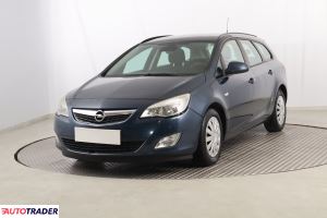 Opel Astra 2011 1.2 93 KM