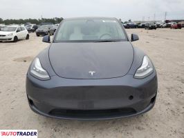 Tesla Model Y 2022 Tesla Model Y 2022