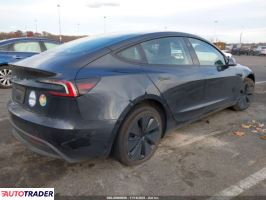 Tesla Model 3 2025