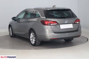 Opel Astra 2017 1.4 147 KM