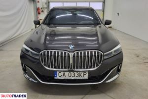 BMW 730 2022 3.0 286 KM
