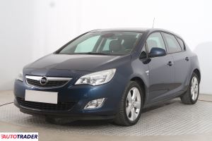 Opel Astra 2012 1.6 113 KM