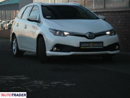 Toyota Auris 2015 1.8 99 KM