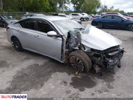 Nissan Altima - zobacz ofertę