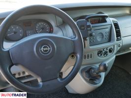 Opel Vivaro 2005 2.5 135 KM