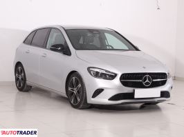Mercedes B-klasa 2023 1.3 160 KM