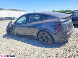 Tesla Model Y 2026