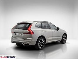 Volvo XC60 2022 2.0 197 KM