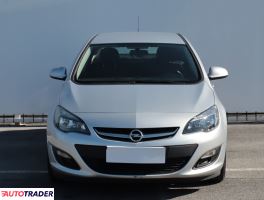 Opel Astra 2018 1.4 138 KM