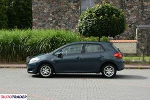 Toyota Auris 2007 2.0 126 KM