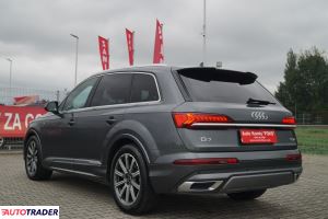 Audi Q7 2023 3.0 286 KM