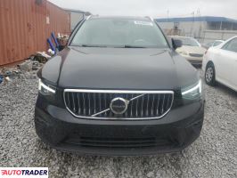 Volvo XC40 2025 2