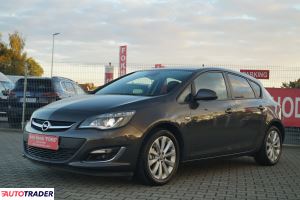 Opel Astra 2013 1.4 120 KM