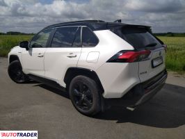 Toyota Pozostałe 2021 2.5 222 KM
