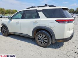 Nissan Pathfinder 2022 3