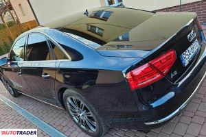 Audi A8 2010 4.1 350 KM