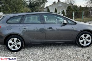 Opel Astra 2011 1.4 101 KM