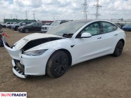 Tesla Model 3 2024