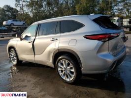 Toyota Highlander 2021 3