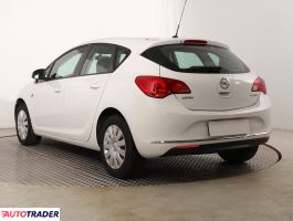 Opel Astra 2013 1.4 99 KM