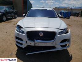 Jaguar F-PACE 2018 3