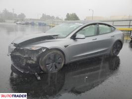 Tesla Model 3 2025