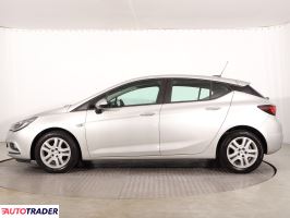 Opel Astra 2018 1.4 123 KM