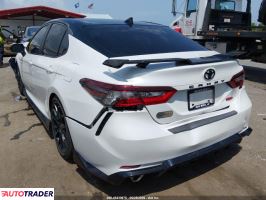 Toyota Camry 2022 3