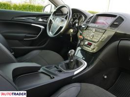 Opel Insignia 2010 2.0 220 KM