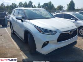 Toyota Highlander 2022 3