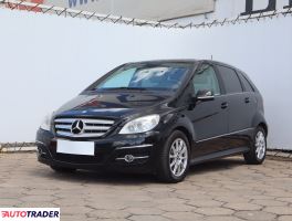 Mercedes B-klasa 2010 2.0 107 KM