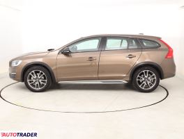 Volvo V60 Cross Country 2018 2.0 241 KM