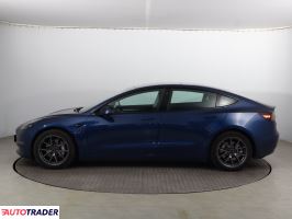 Tesla Model 3 2021 434 KM