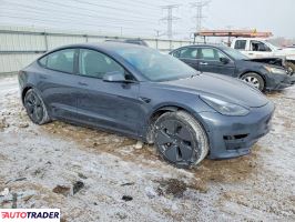 Tesla Model 3 2022
