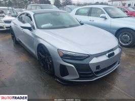 Audi E-tron - zobacz ofertę