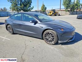 Tesla Model 3 2025