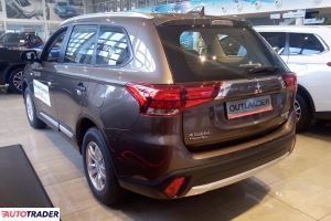 Mitsubishi Outlander 2017 2 150 KM Mitsubishi Outlander 2017 2 150 KM