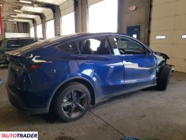 Tesla Model Y 2026