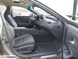 Lexus ES 2025 3