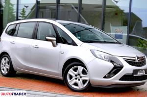 Opel Zafira 2014 1.4 140 KM